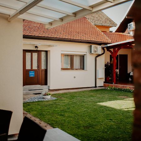 Apartments Peric - Zupanja Εξωτερικό φωτογραφία