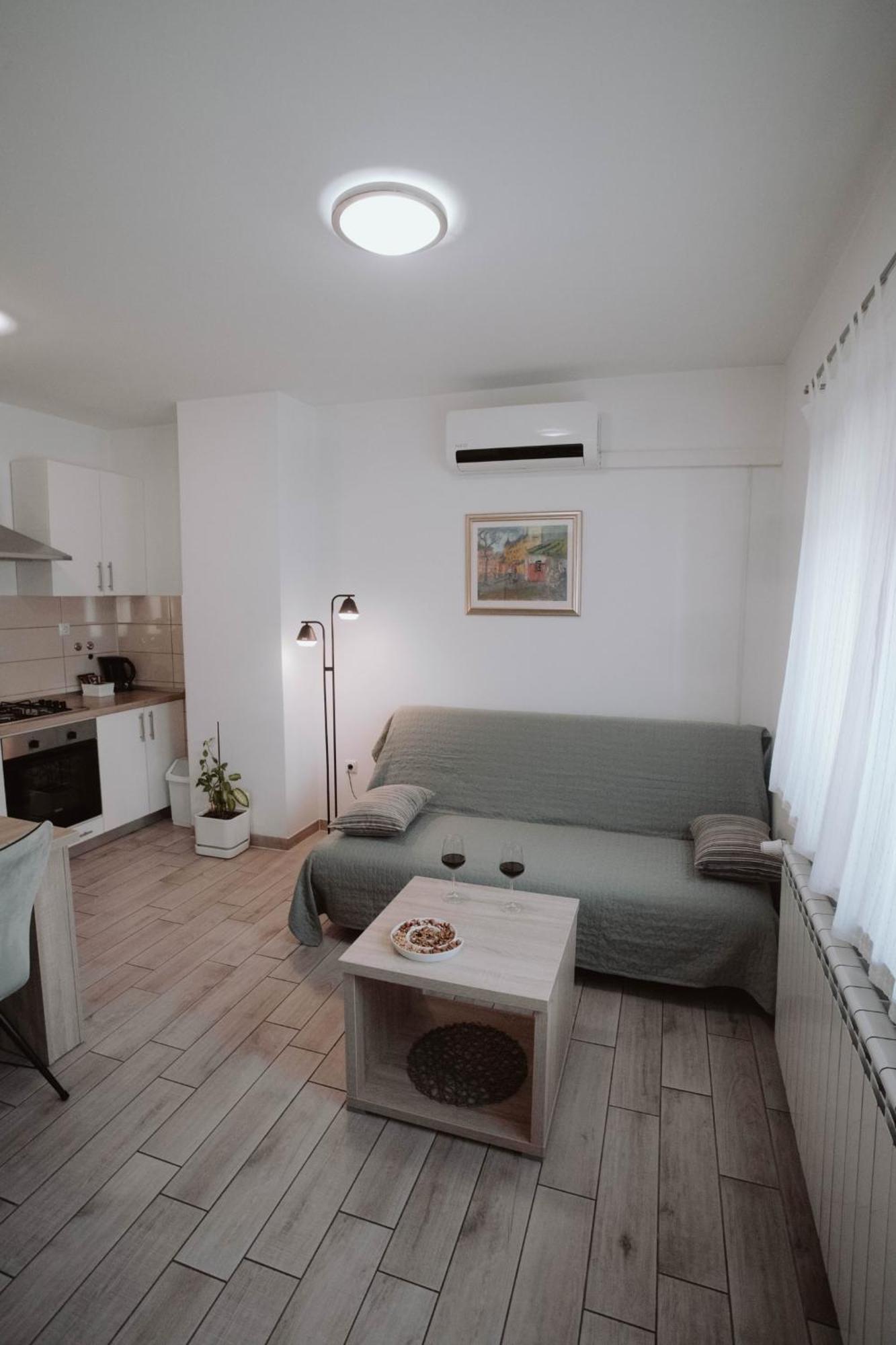 Apartments Peric - Zupanja Εξωτερικό φωτογραφία