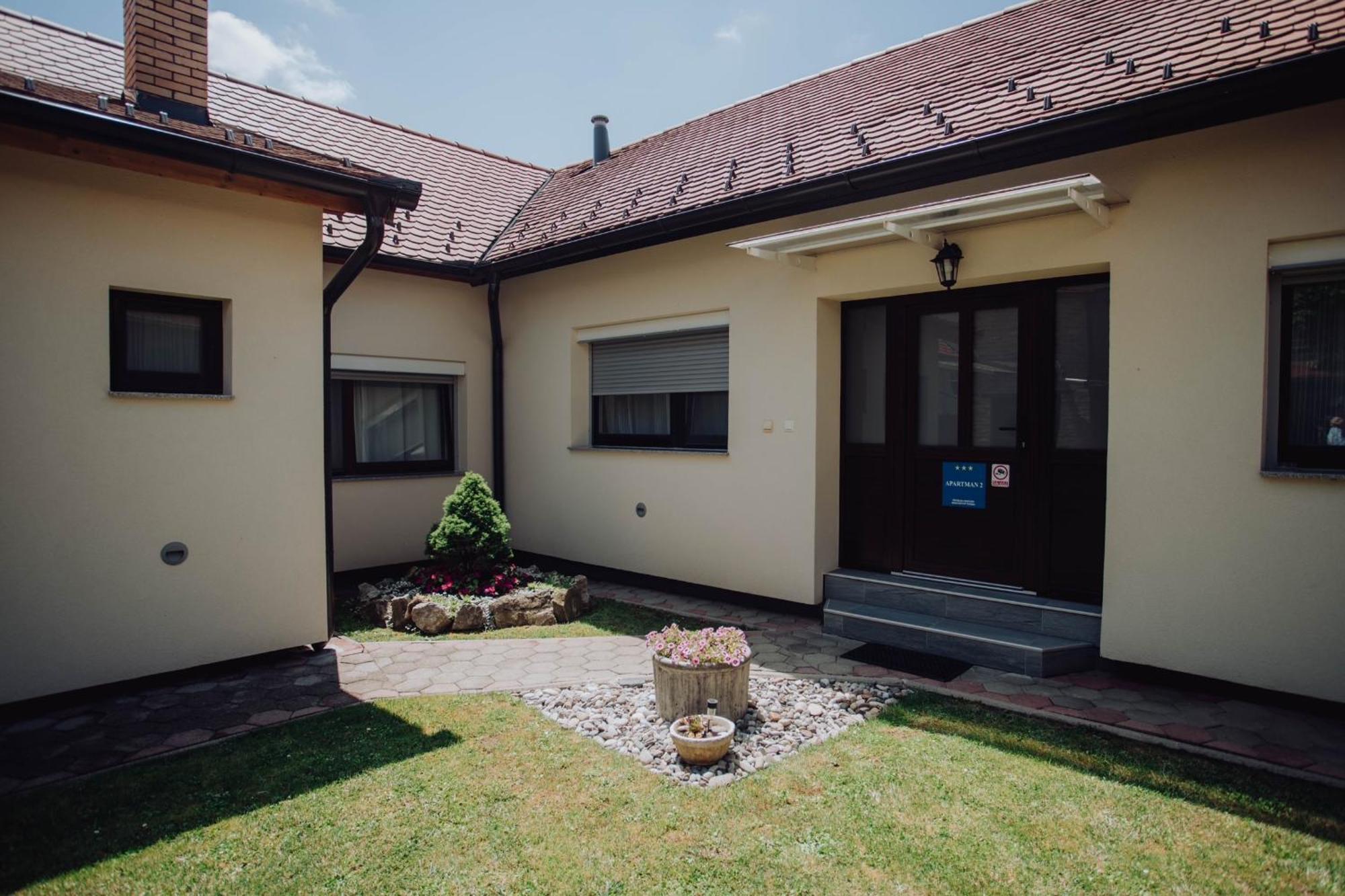 Apartments Peric - Zupanja Εξωτερικό φωτογραφία