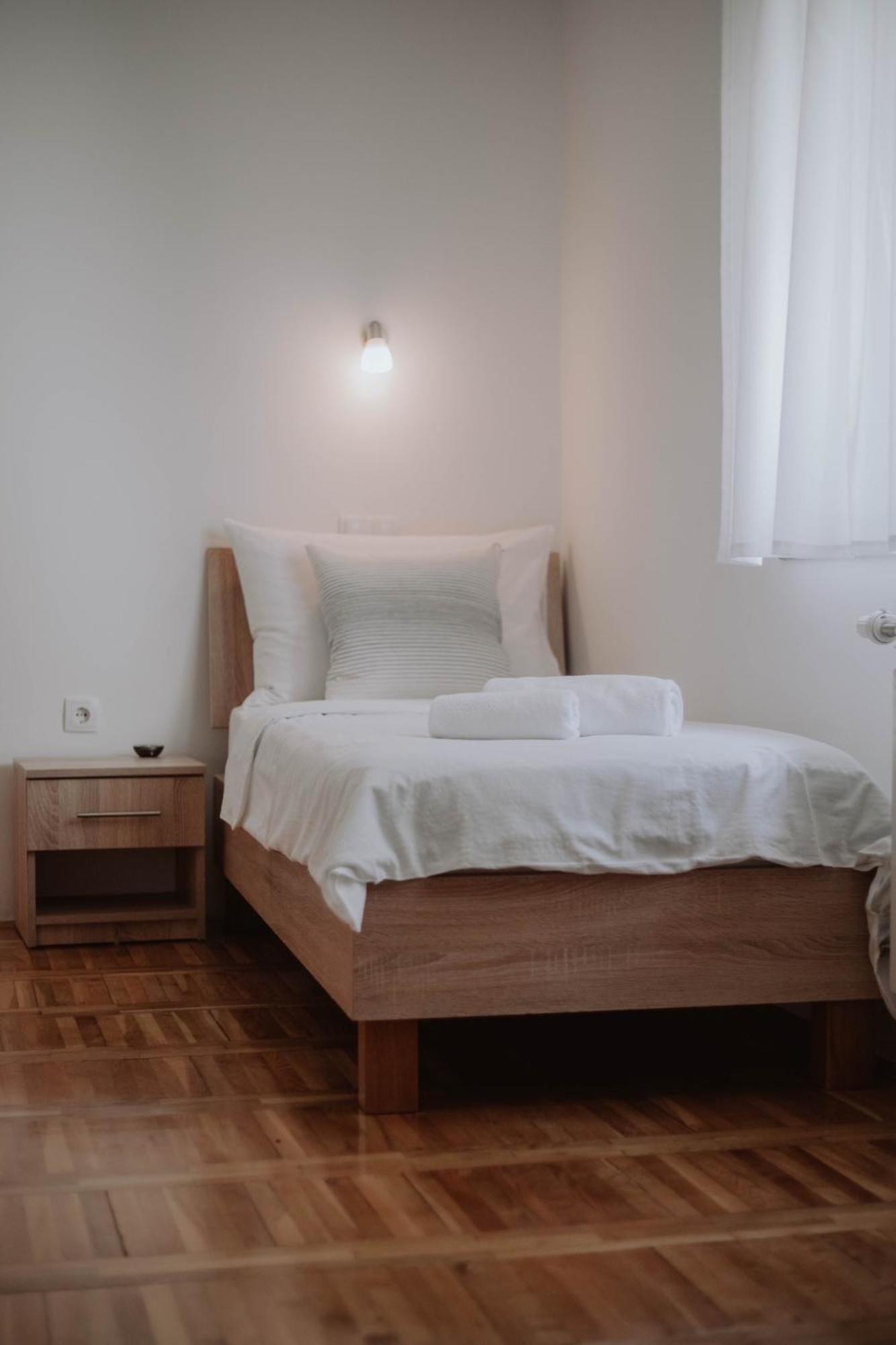 Apartments Peric - Zupanja Εξωτερικό φωτογραφία