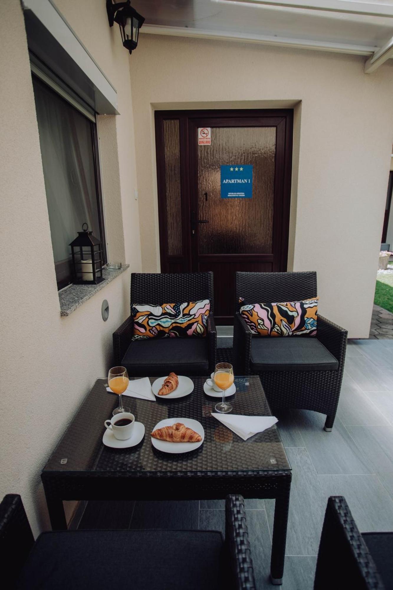 Apartments Peric - Zupanja Εξωτερικό φωτογραφία